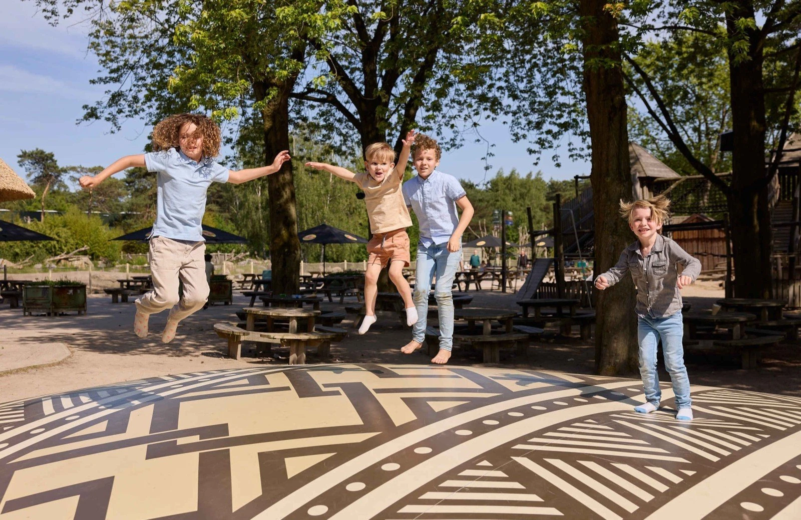 Safaripark beekse bergen spelen